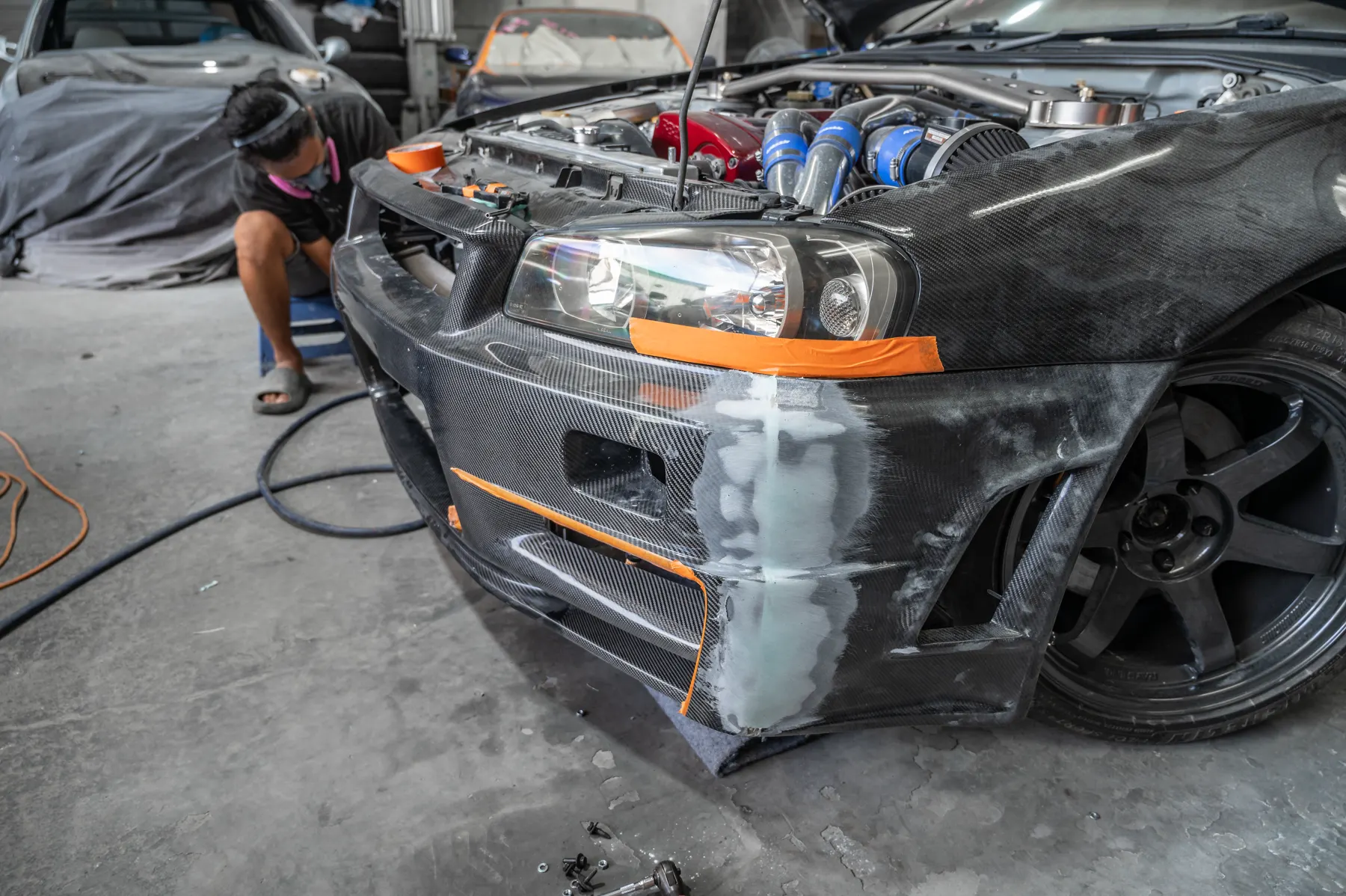 Fly Garage carbon fiber and fiberglass media