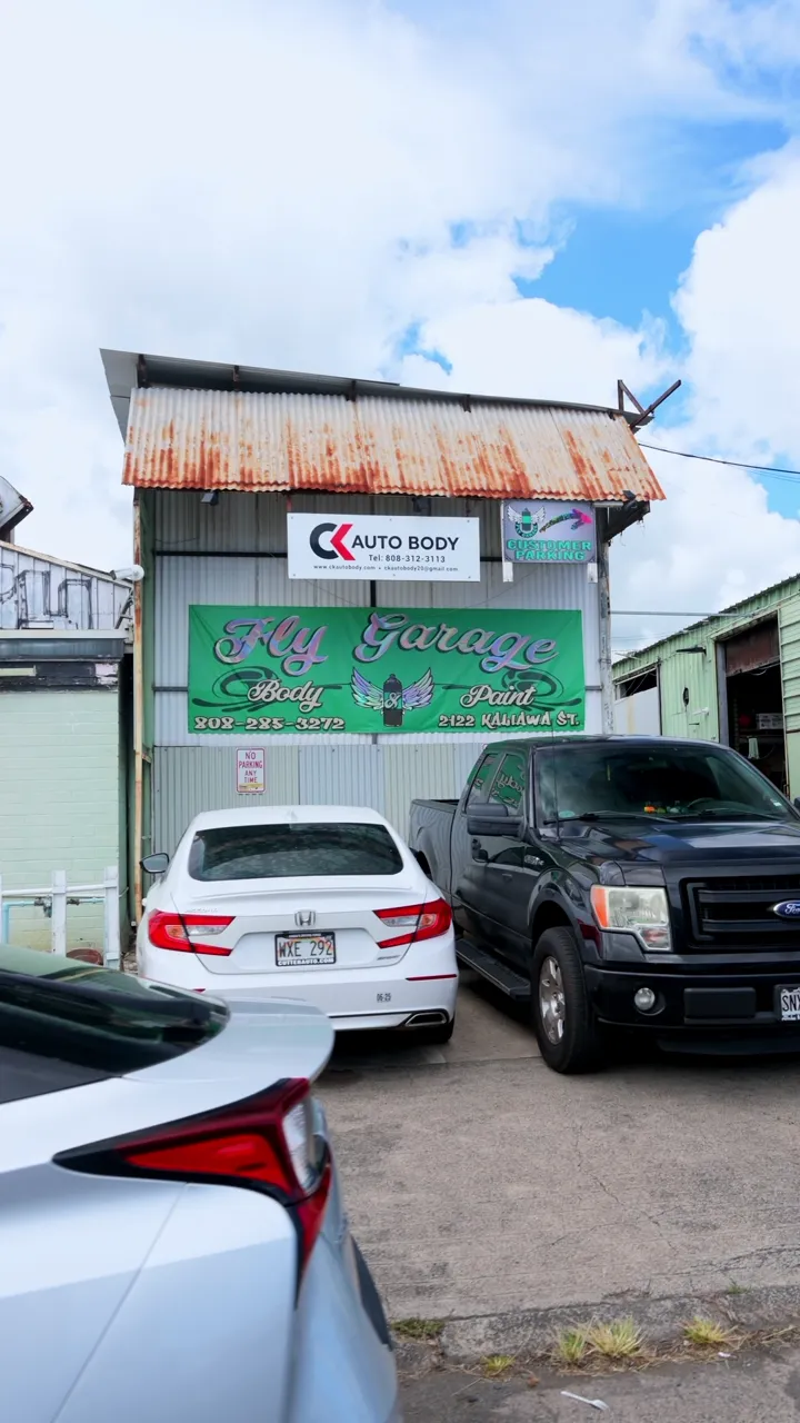 Fly Garage shop towing and vehicle support media