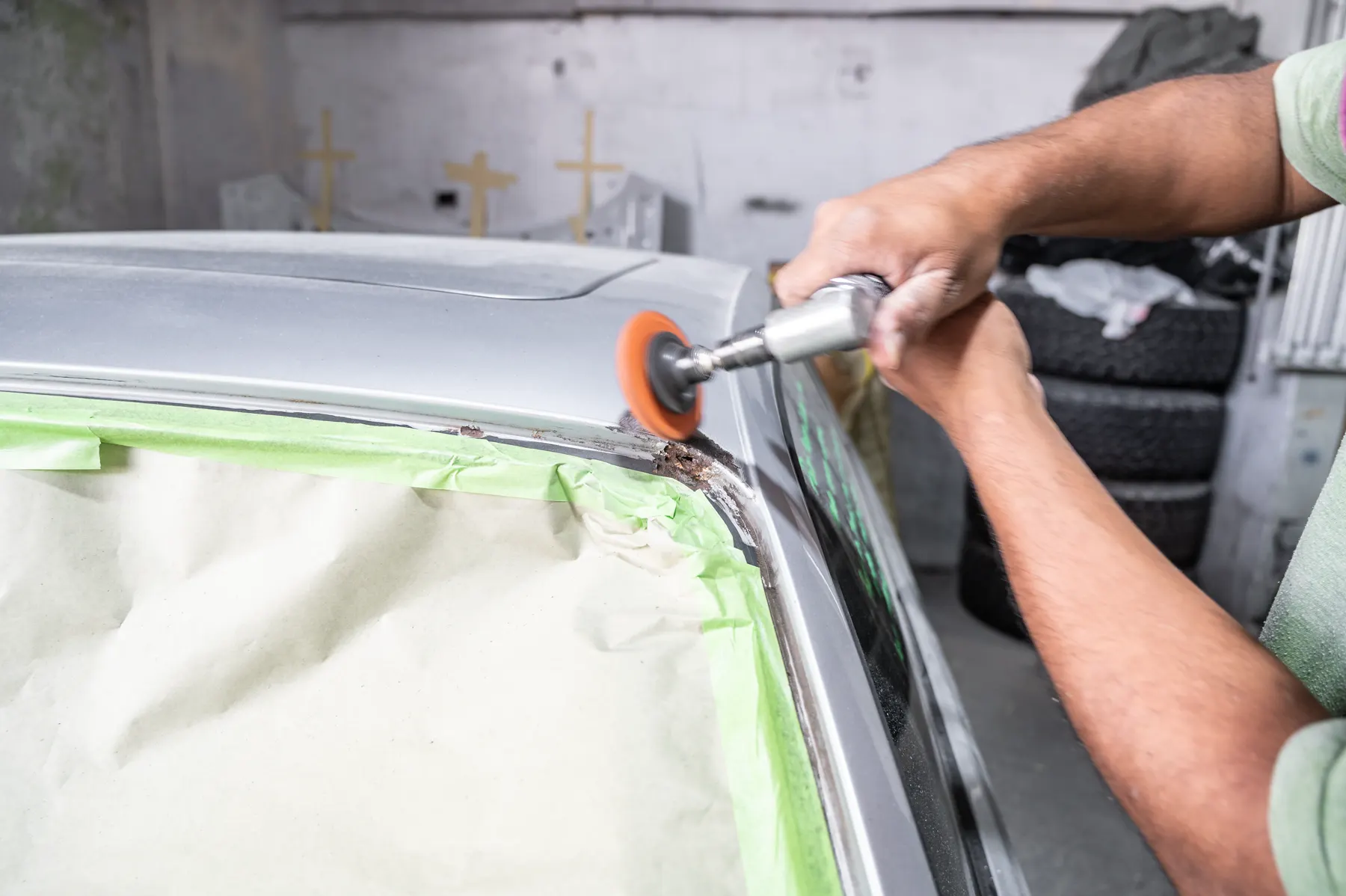 Fly Garage rust repair media