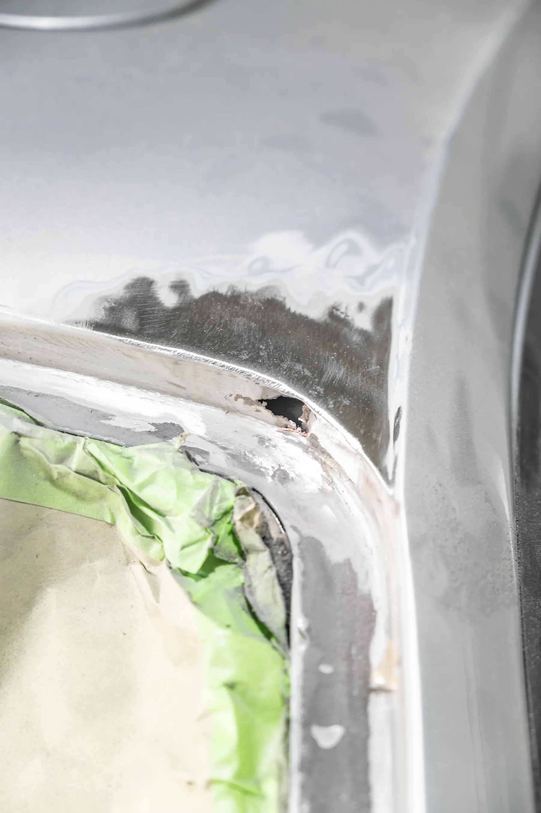 Fly Garage rust repair media