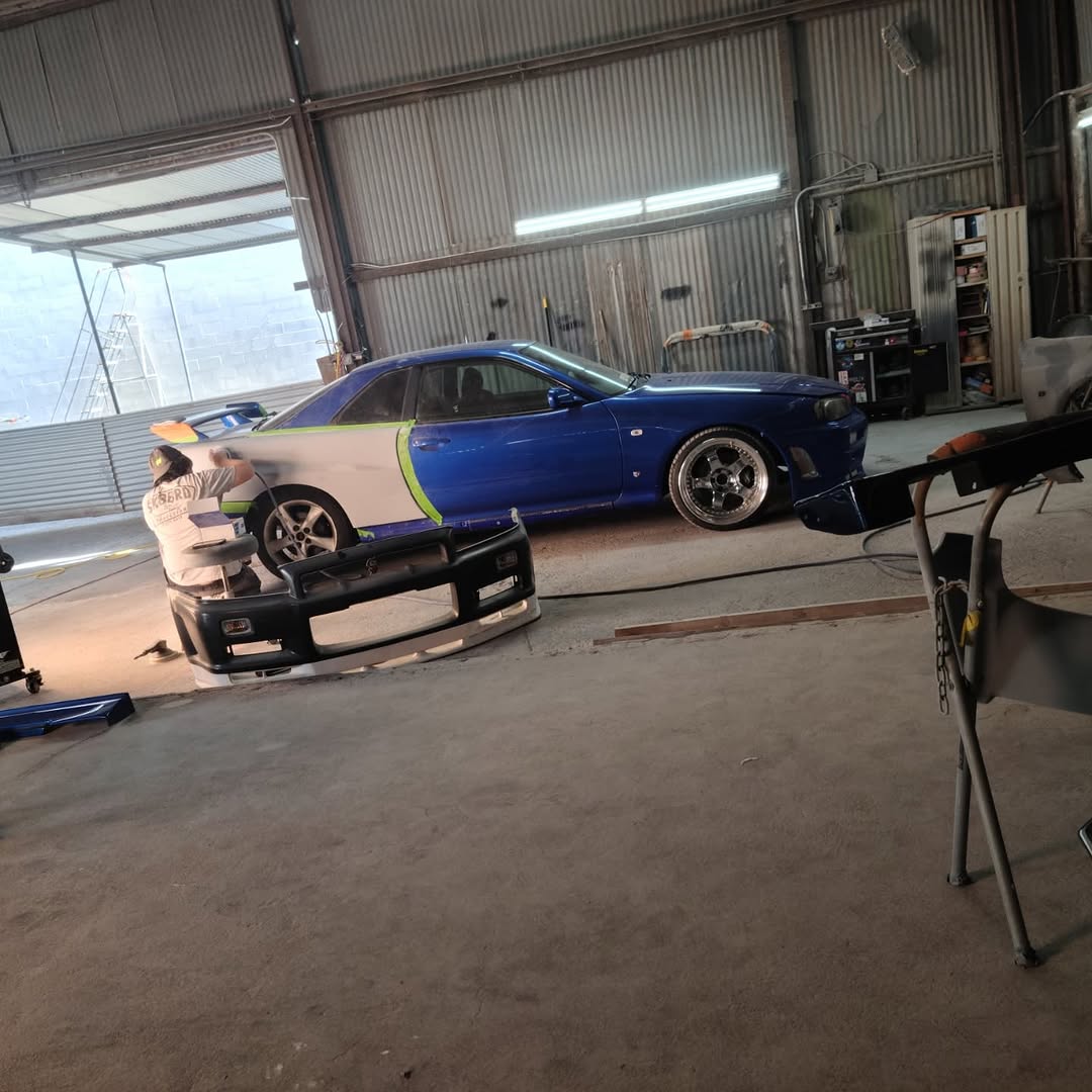 Fly Garage service media