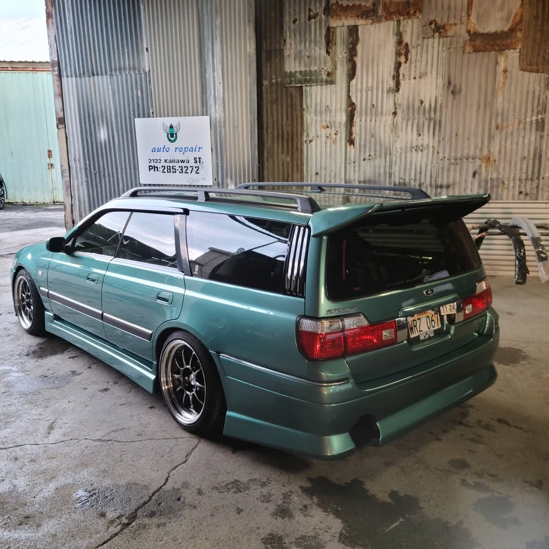Fly Garage service media